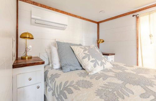 Serene Vineyard•Deck, Pickleball, Views~ Near Town - Foto 3