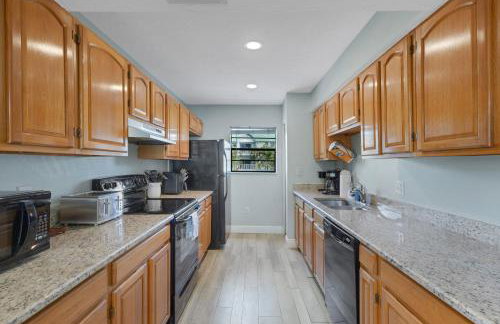 Oceanview - Heated Pool - Game Room - Steps to Beach - Sleeps 8 - Foto 34