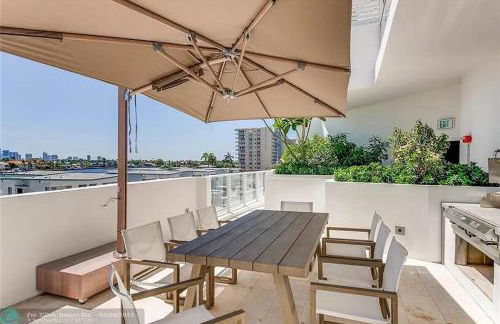 The Glamour of Upscale Downtown Ft. Lauderdale - Foto 29