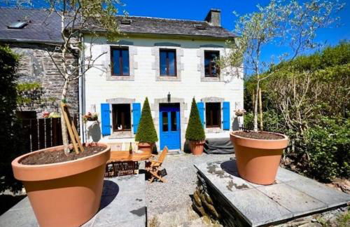 Granary at Kergudon Gîtes, family gîte with pool - Foto 1