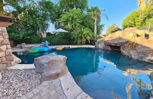 Second Story Suite with Balcony - Photo 38