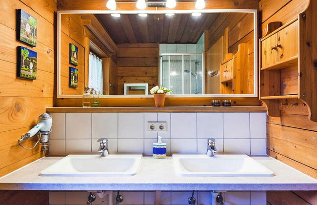 Chalet in Eben With Panoramic Mountain Views - Photo 13