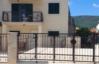 Apartmani Elisa - Photo 2