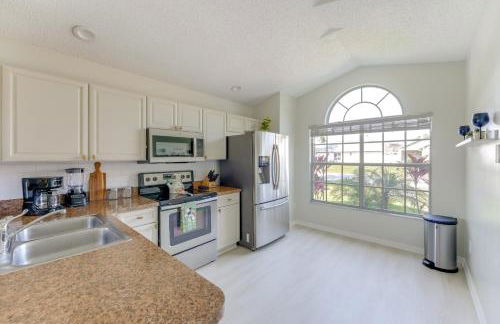 Sunny Skies and Disney Days Davenport Home with Pool! - Foto 9