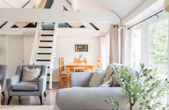 Cosy Cotswolds Farm Stay with Log Burner - Peaceful Winter Retreat - The Dairy - Foto 26