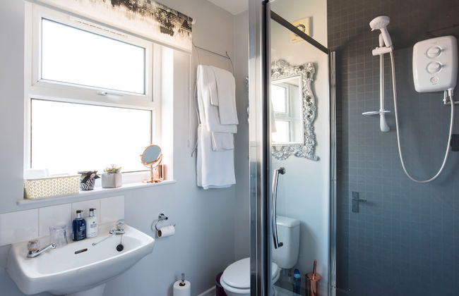 Ar Lan Y Mor Seaside Apartment - Photo 18