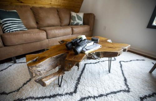 2BR A-Frame Cabin w Hot Tub Near Wine Trail - Foto 33