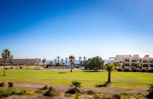 VILLA WITH 4 BEDROOMS AND PRIVATE HEATED POOL - Foto 42