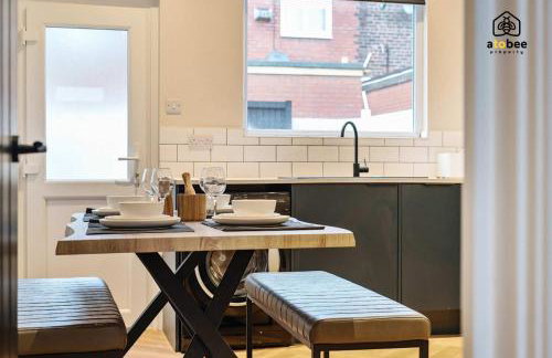 2 Bed Home near Etihad & Manchester City Centre on a quiet street with Free Parking - Foto 5