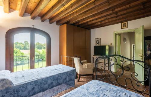 Old Well Country mansion 3200SquareFeet - Photo 22