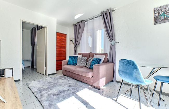 One Bed Unit in Prime Sandton- 2139 - Photo 1