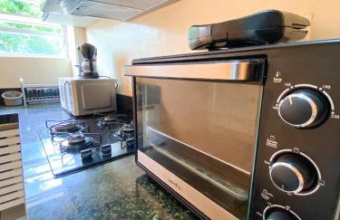 Apartamento amplo perto da Praia da Litorânea - Carmona Temporadas - Foto 12