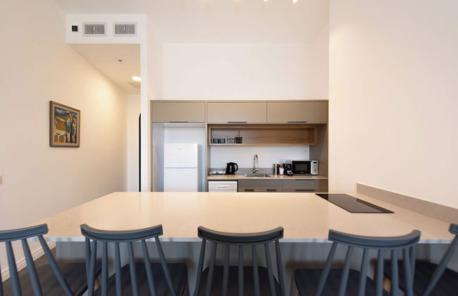 PORT CITY HAIFA - Flea Market Luxury - Foto 16