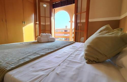 Adosado con piscina y parking - Photo 1