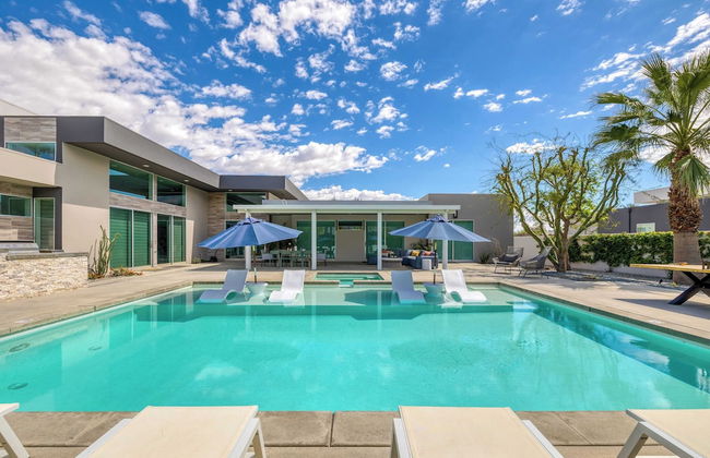 Sleeps 40 3 Luxe Villas Next to Empire Polo Club Putting Green & Pickleball - Foto 38