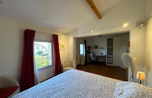 La Maison du Petit Hérisson de 170 m2 avec jardin parking accueil de 6 personnes barbecue - Foto 15