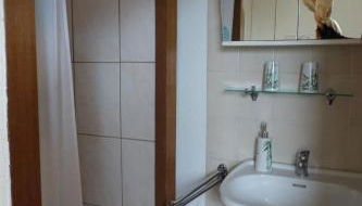 Holiday Home Kleines Ferienhaus mit Garten und Grill in Garitz by Interhome - Foto 5