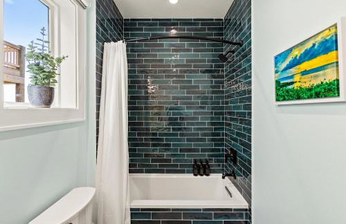 Wayward Sun Luxury 4BR Gulf Retreat w Pool, Hot Tub & Elevator - Foto 47