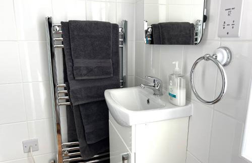 Large Family-Friendly 2BD Glastonbury Retreat, Sleeps 5 - Foto 23