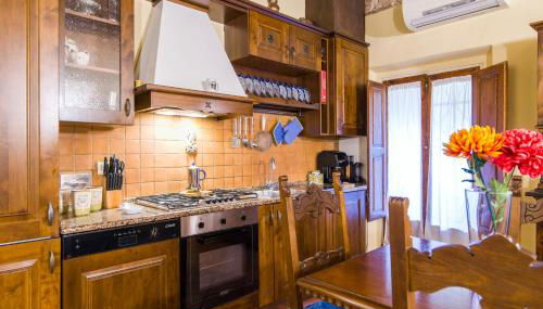 GuestHost - Florence Ariento Romantic Apartment - Foto 5