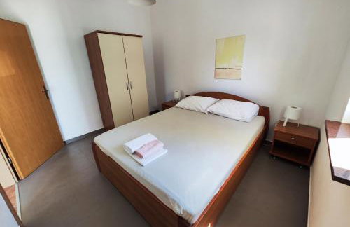 Lavender House - Photo 14