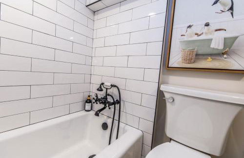 Renovated Downtown Annapolis w 3-Car Parking - Foto 52