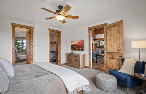 Teton Melody by KABINO Partial Air Conditioning Hot Tub FirePit Foosball Telescope Games WiFi Grill Mtn Views - Foto 23