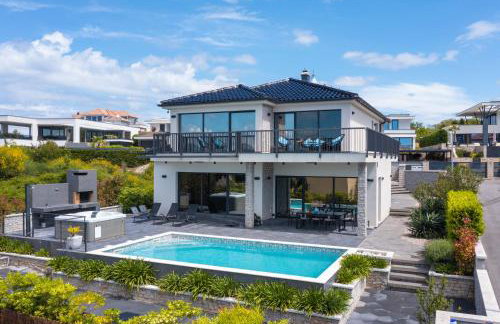 Villa Niko with heated pool, sauna and jacuzzi - Photo 60