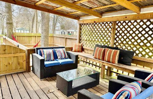 Lake Conroe 3BR Home w Boat Ramp Access, Kings, BBQ, Sleeps 8 - Photo 24