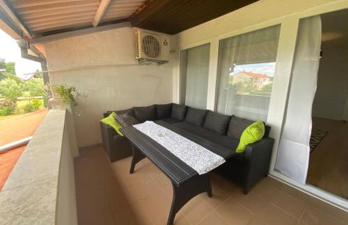 Two-Bedroom Countryside Apartment - Foto 14