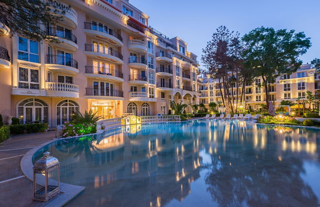 Venera & Anastasia Palace Apartments - Photo 36