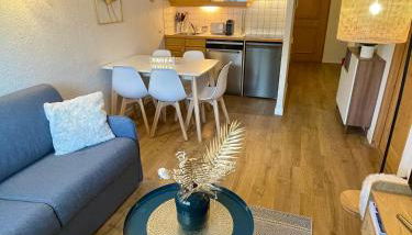 Au Petit Flocon - Appartement 3 pièces, central et proche pistes - parking privé et wifi - Foto 4