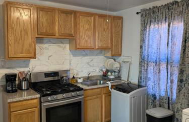 Comfortable 3-BR Home Minutes From UB South & Shop - Foto 5