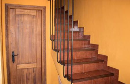 Charming House in Estepa with Mountain View - Photo 10