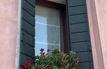Villa Trevisi - APARTMENT-free parking-electric car station - Foto 7