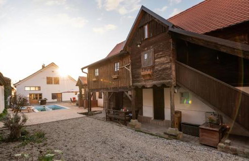 Awesome Home In Martinska Ves - Foto 2