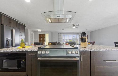 Charm and Old Florida Vibe , Heated Pool & Spa - Villa Parisian Paradise - Roelens - Photo 18