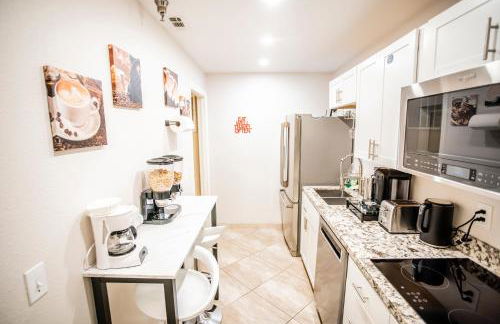 Buena Creek Vista Primary Subdivided Home with Views and Pool - Foto 65