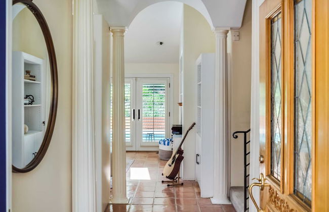 León by Avantstay Private Breathtaking Character Cottage w/ Pool & Hot Tub - Foto 23