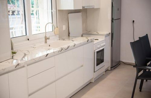 Apartments in a villa by the beautiful sea bay - Foto 11