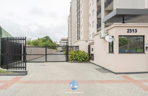 Apartamentos em Bal Piçarras 150 M DA PRAIA com SACADA, WI-FI, PISCINA, PORTARIA 24h, PLAYGROUND e vaga de GARAGEM - Foto 11