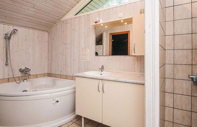 8 Person Holiday Home in Fano - Foto 14