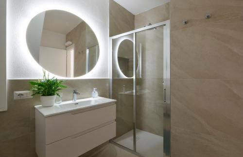 SISTERS' HOUSE - Foto 33