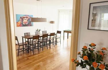 Luxuriöse Ferienvilla mit Garten, Gaming Zone & Netflix - Foto 33