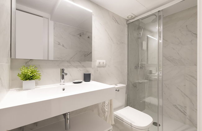 Aspasios Las Ramblas Apartments - Photo 33