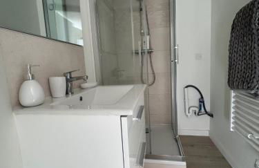 l'Apparté Saint Michel - T1bis - Métro - TRAM - Foto 27