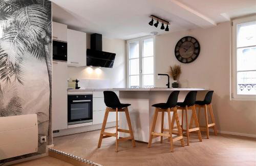 AU COEUR DE VANNES - VUE SUR LES REMPARTS - 2 CH - Foto 11