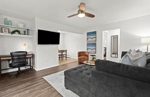 Spacious 2BR Flat, King Bed, Downtown Mt Clemens - Foto 21