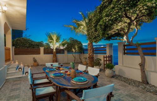 Villa Elizabeth - Seafront Classic Villa! - Foto 24