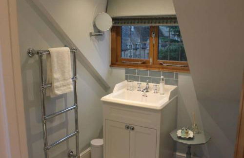 The Old Doctors Retreat- Near Soho Farmhouse - Foto 12